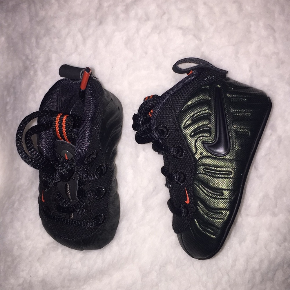Infant shoes 1c